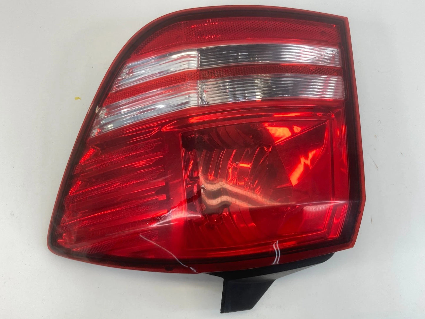 2009-2020 DODGE JOURNEY REAR RIGHT OUTER TAIL LIGHT TAILLIGHT LAMP 05067784A OEM