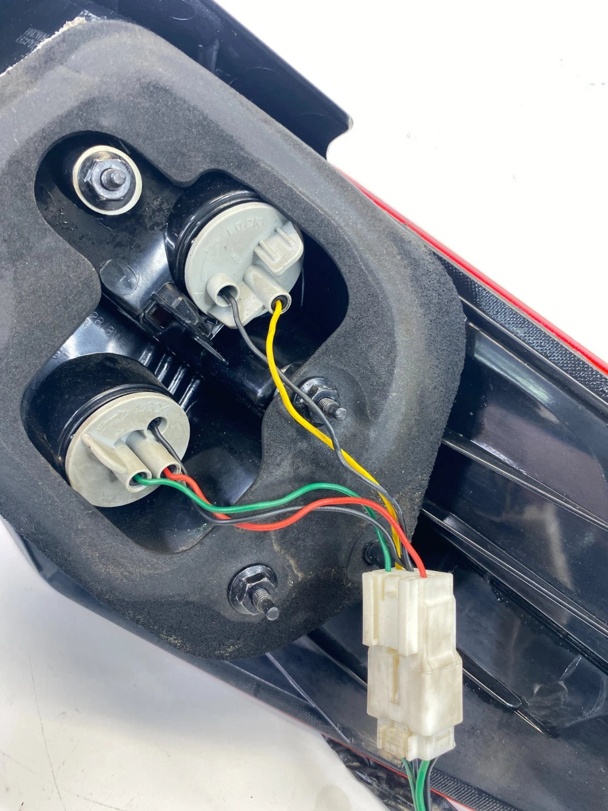 2014-2016 Kia Forte SEDAN Rear Left Side Tail Lamp Light Outer Taillight Lamp