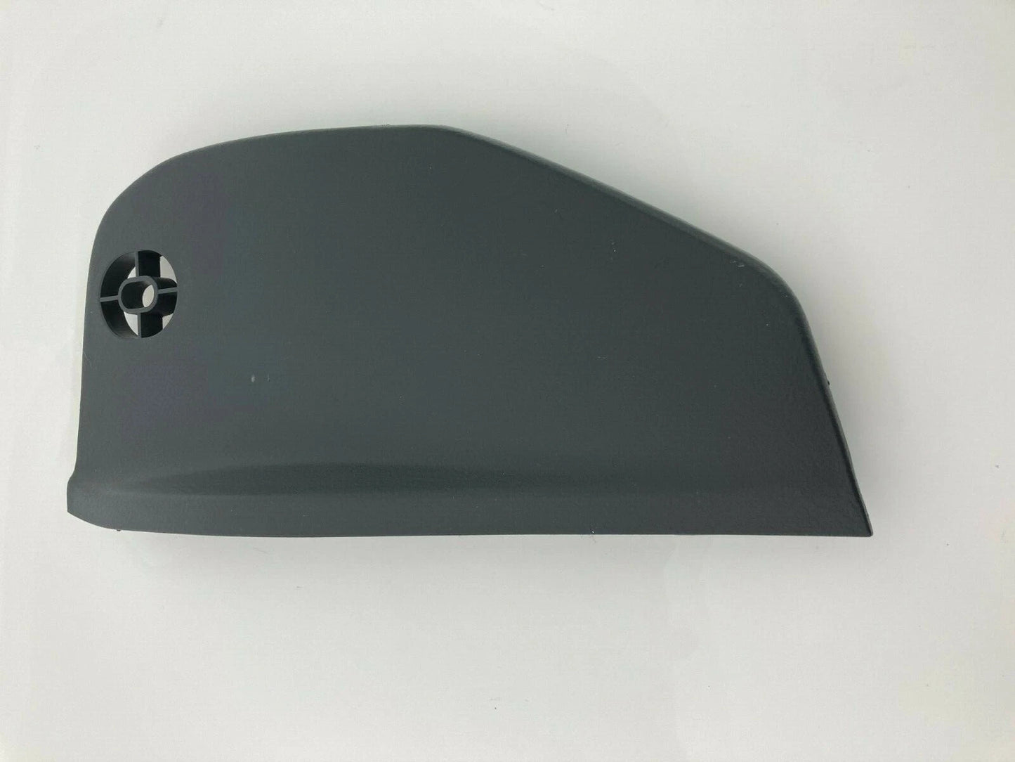 2003-2009 KIA SORENTO FRONT LEFT DASHBOARD END CAP COVER PLASTIC OEM 847303E000