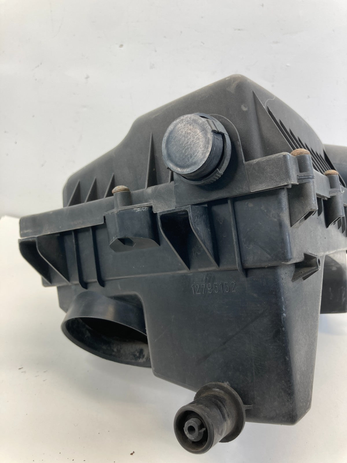 03-05 Saab 9-3 2.0L AT Air Intake Cleaner Box w/Mass Air Flow Sensor 12795152