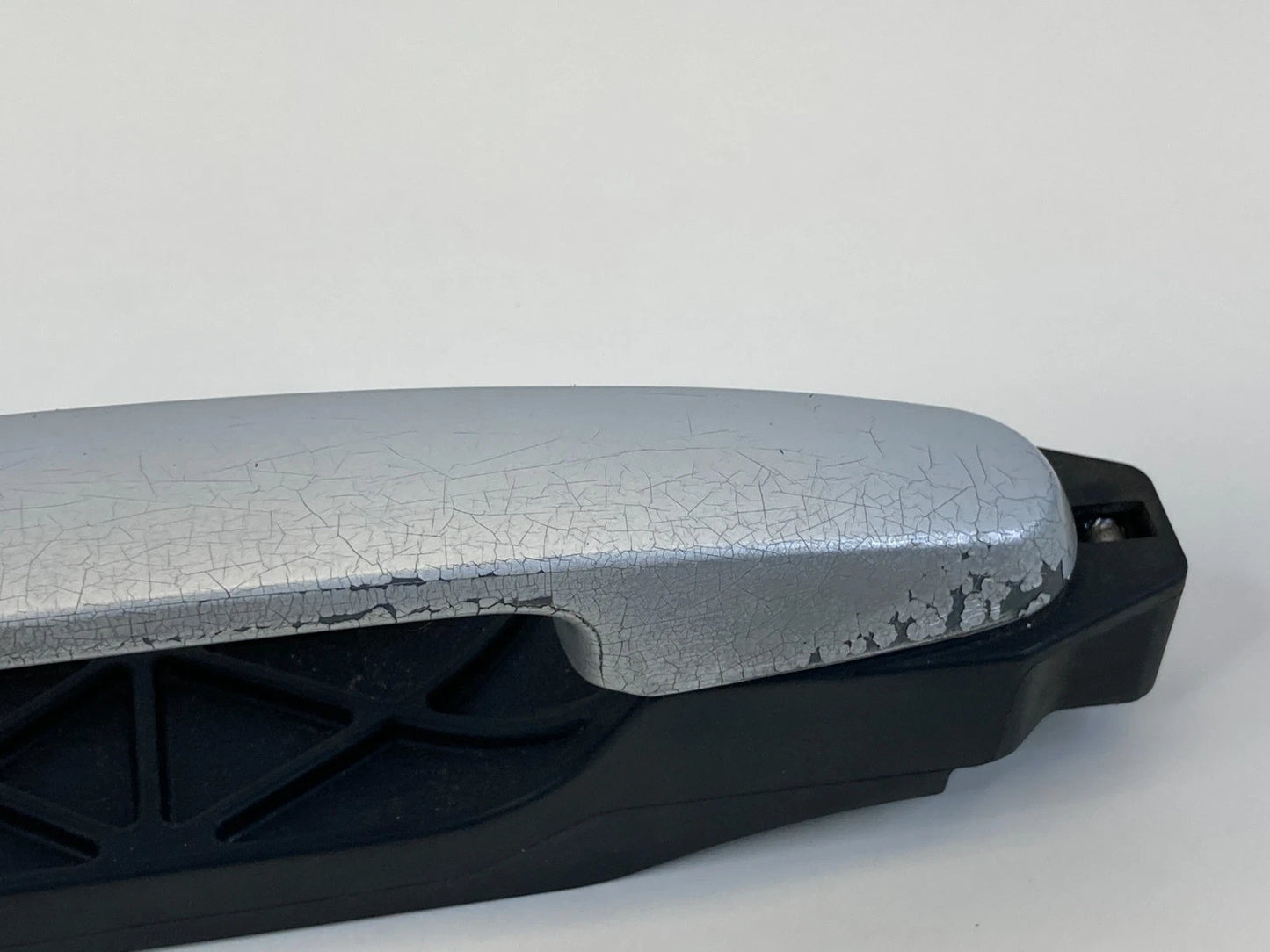 2004-2009 TOYOTA PRIUS REAR LEFT SIDE EXTERIOR DOOR HANDLE ASSEMBLY OEM
