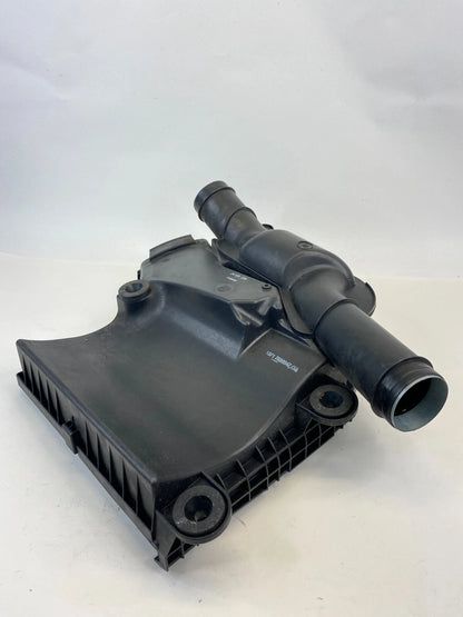 09 10 BMW 535I XDRIVE 3.0L AIR INTAKE CLEANER MUFFLER BOX LOWER 13717556547 OEM