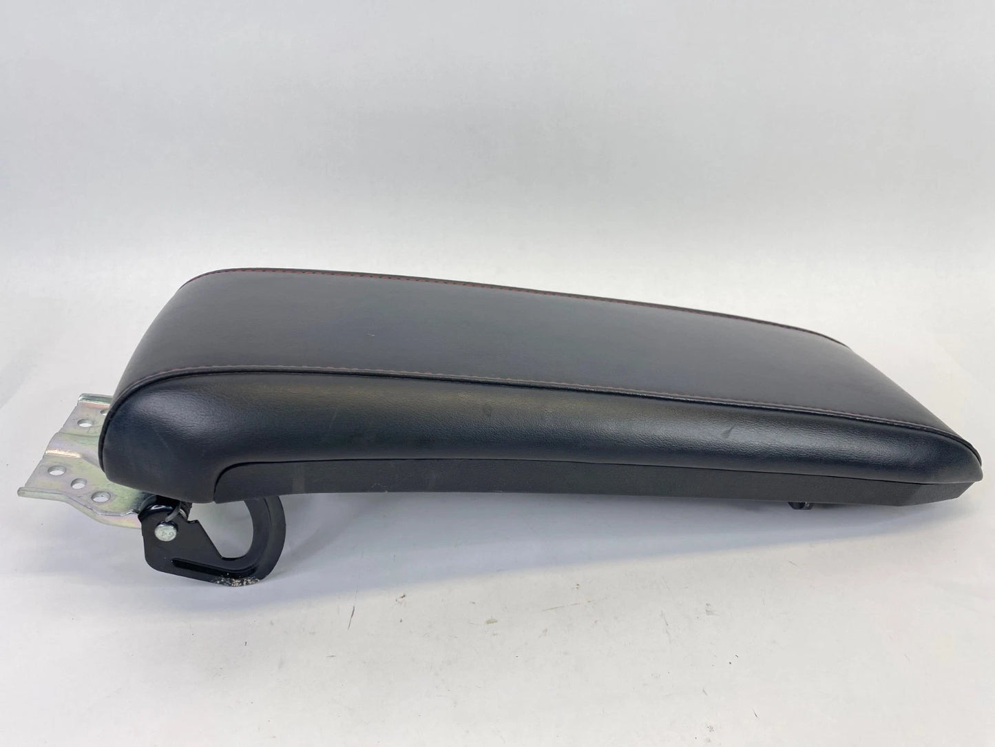 2010-2015 CHEVROLET EQUINOX CENTER CONSOLE ARMREST STORAGE LID FRONT OEM FACTORY