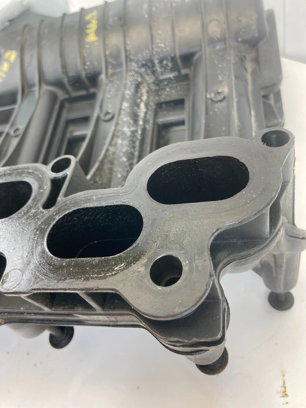 2006-2010 DODGE CHARGER 2.7L UPPER INTAKE MANIFOLD ASSEMBLY OEM