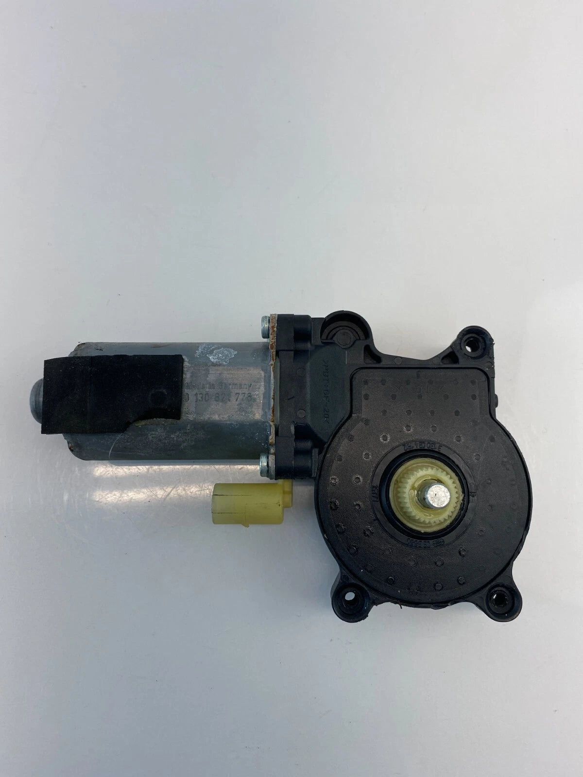 2001-2009 VOLVO S60 REAR RIGHT BACK SIDE POWER WINDOW MOTOR 130-821-778 OEM