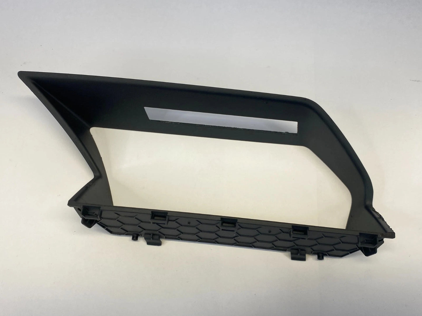 2010-2012 MERCEDES GLK350 GLK300 CENTER NAVIGATION SCREEN TRIM BEZEL A2046801989