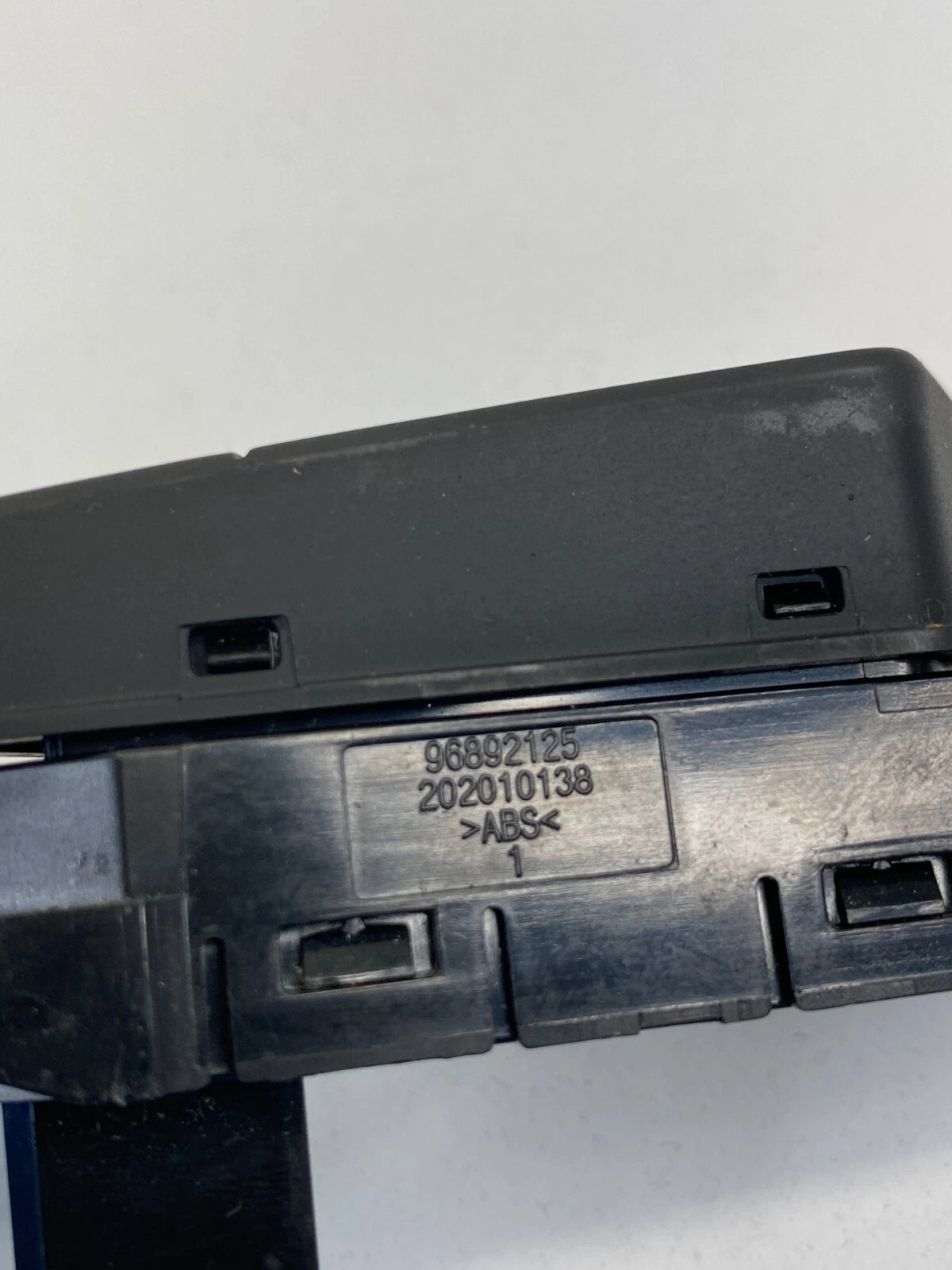 12-18 CHEVROLET SONIC SEDAN DASH PANEL PASSENGER INFO HAZARD CONTROL SWITCH OEM