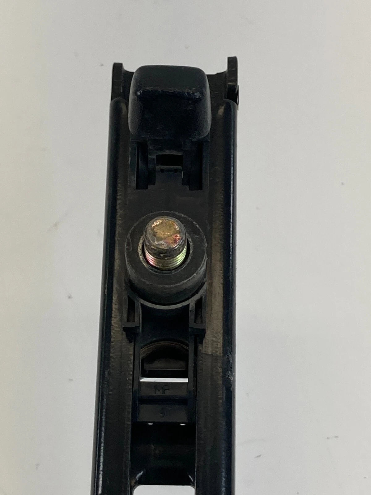 2004 2005 BUICK CENTURY SEDAN FRONT LEFT OR RIGHT SEAT BELT HEIGHT ADJUSTER OEM
