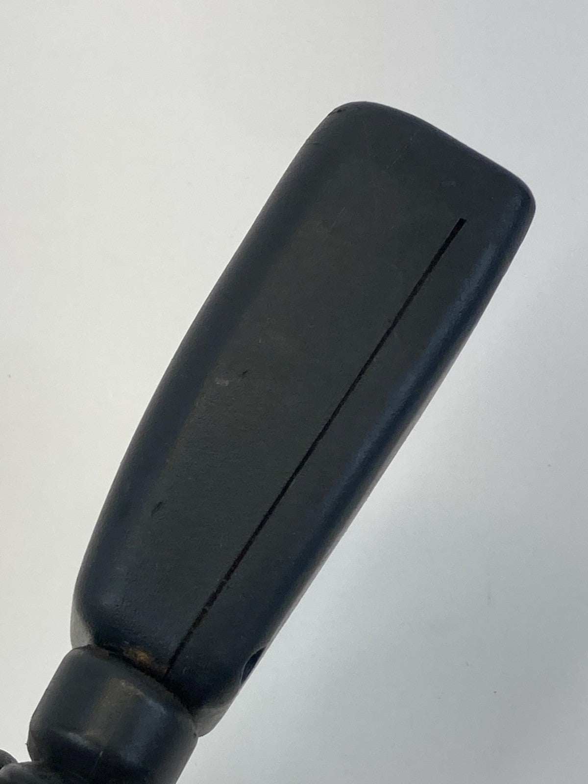 07 08 09 10 11 Hyundai Accent Front Right Passenger Side Seat Belt Buckle OEM