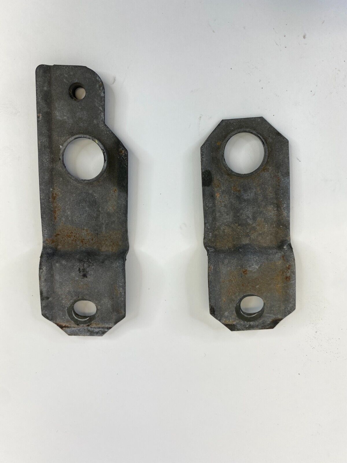 1996-2004 Nissan Pathfinder Upper Radiator Support Bracket Pair Set Assy OEM