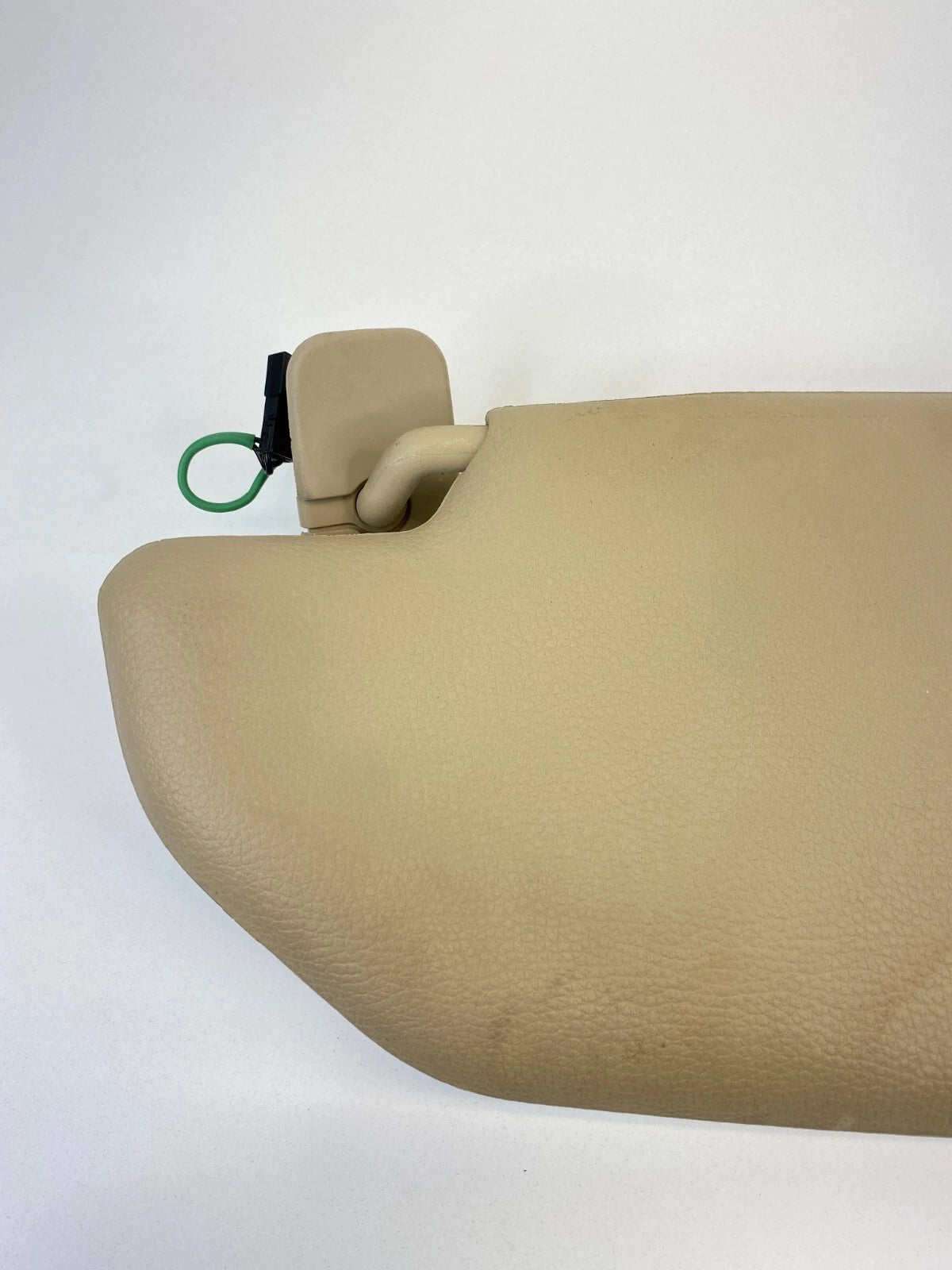 2001 2002 VOLVO S60 FRONT RIGHT PASSENGER SIDE SUNVISOR SUN VISOR SHADE FR RH