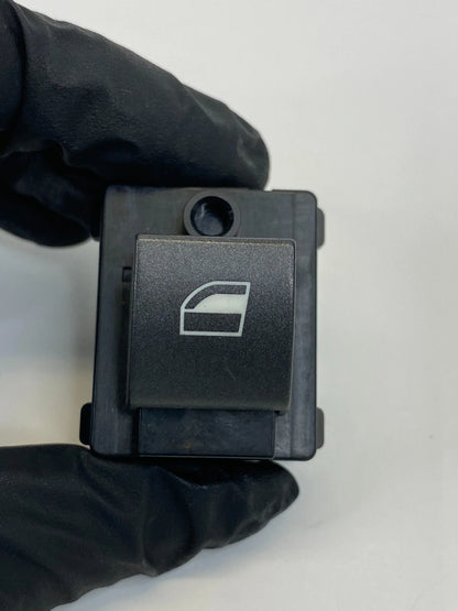 02-05 BMW 745I 745LI FRONT RIGHT SIDE DOOR POWER WINDOW CONTROL SWITCH 8379597