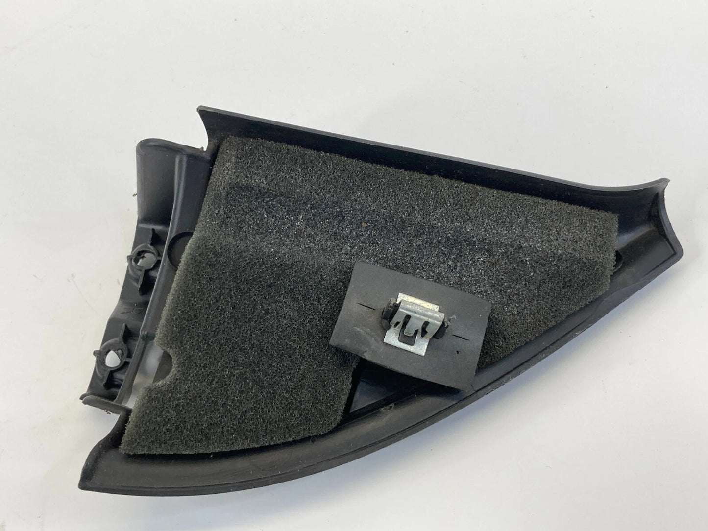 2009-2012 CHEVROLET TRAVERSE FRONT RIGHT INNER MIRROR CORNER COVER TRIM PANEL