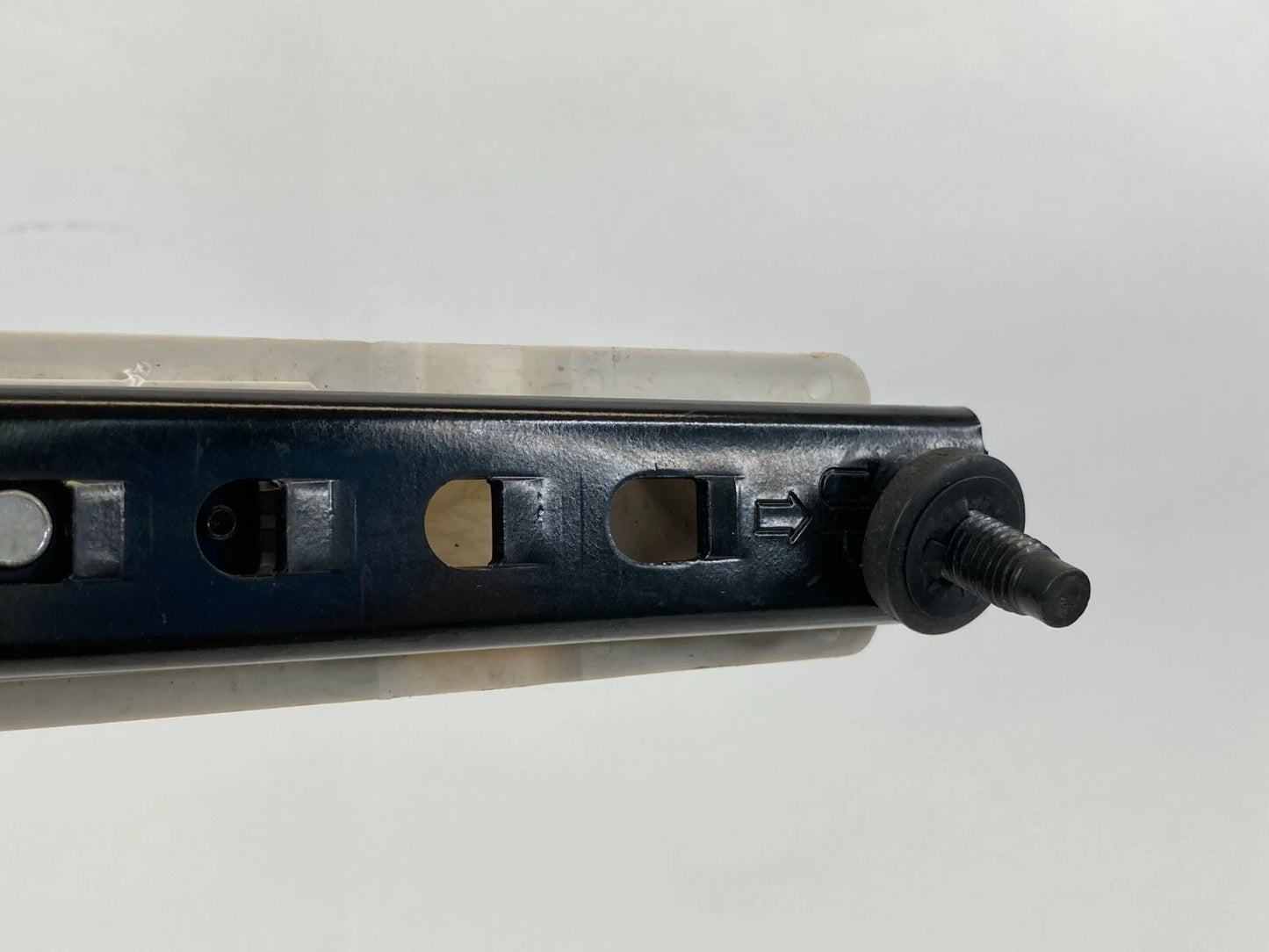 2008-2012 FORD ESCAPE FRONT LEFT DRIVER SEAT BELT SEATBELT HEIGHT ADJUSTER OEM
