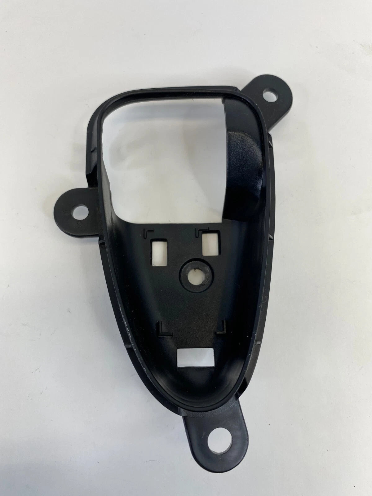 07-11 TOYOTA CAMRY REAR LEFT INTERIOR DOOR HANDLE COVER BEZEL TRIM 69298-06020
