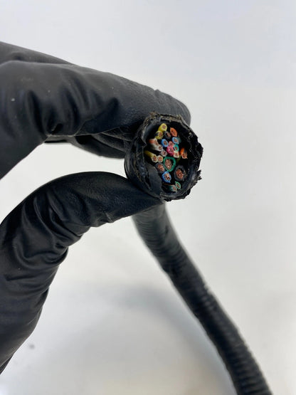 10-12 Hyundai Santa Fe 4WD AT ABS Anti-Lock Brake Cable Plug Connector 13598002