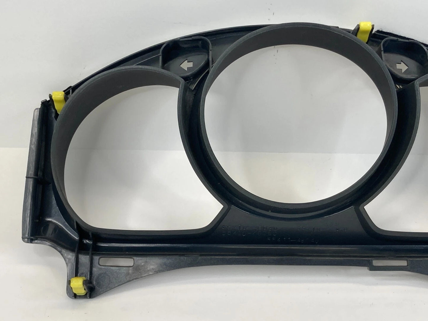04-07 TOYOTA HIGHLANDER SPEEDOMETER INSTRUMENT CLUSTER DASH BEZEL 55410-48060