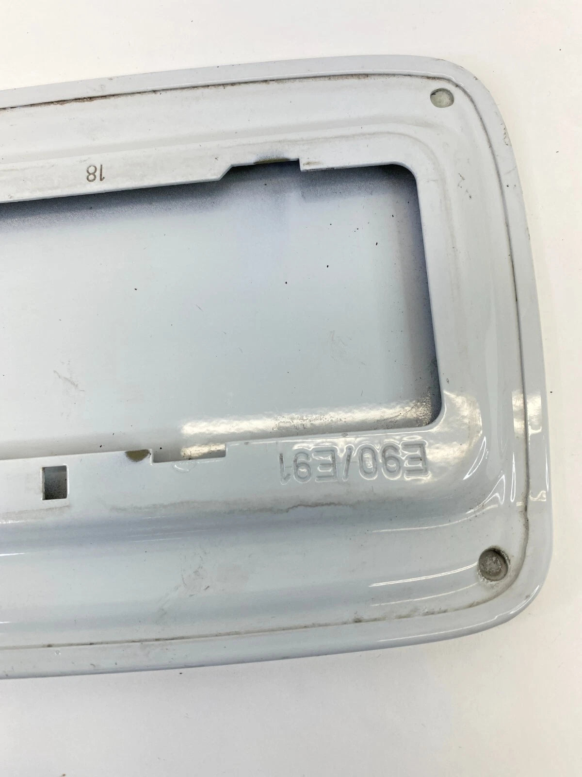2006 BMW 330XI E90 SEDAN FUEL FILLER TANK DOOR GAS LID COVER FLAP ASSEMBLY OEM