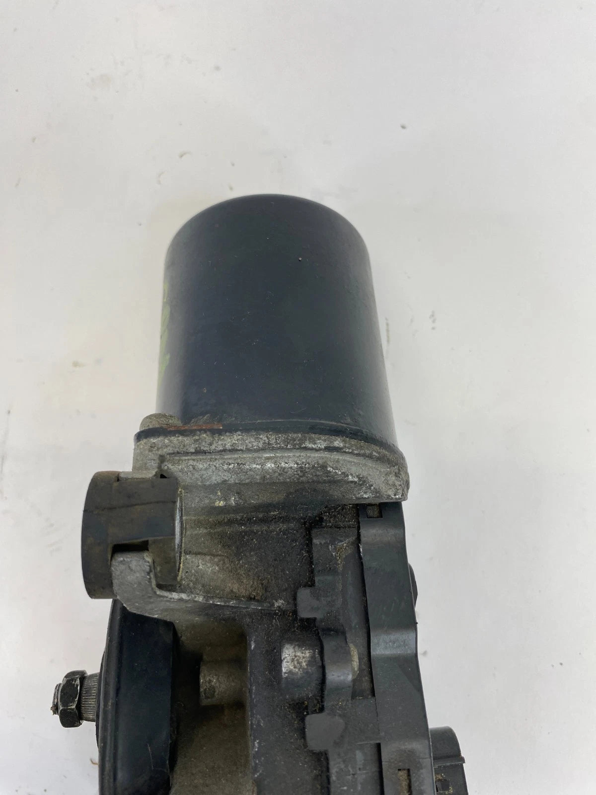 2000-2006 TOYOTA TUNDRA FRONT WINDSHIELD WIPER MOTOR ASSEMBLY 85110-0C020