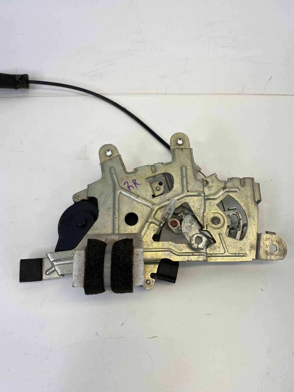 2005-2010 Honda Odyssey Right Sliding Door Power Lock Crank Release Actuator OEM