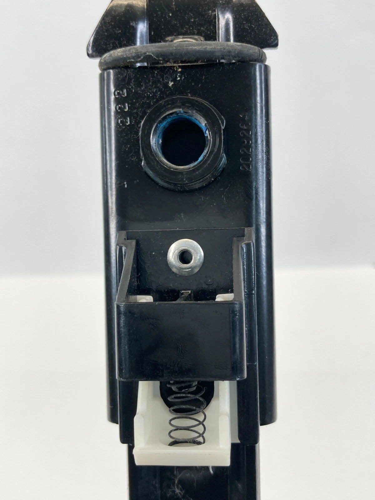 2011-2016 HYUNDAI ELANTRA FRONT LEFT DRIVER SIDE SEAT BELT ADJUSTER HEIGHT OEM