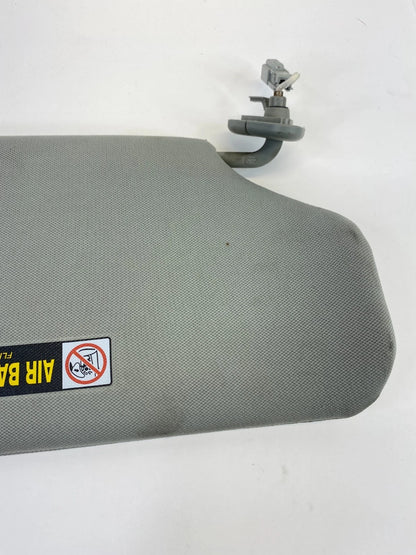2005-2010 HONDA ODYSSEY LEFT DRIVER SIDE SUNVISOR SUN VISOR SHADE W/ LIGHT OEM