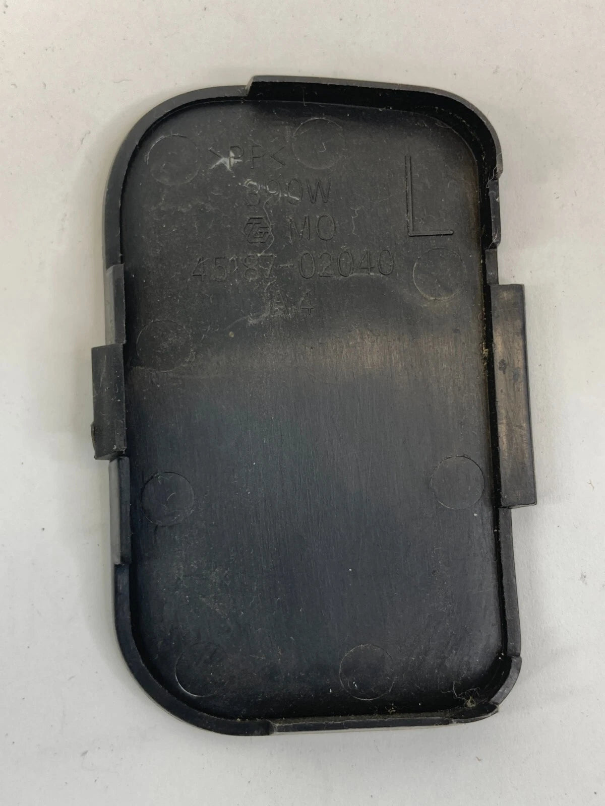 2009 2010 TOYOTA MATRIX LEFT STEERING WHEEL HOLE COVER TRIM BEZEL 45187-02040