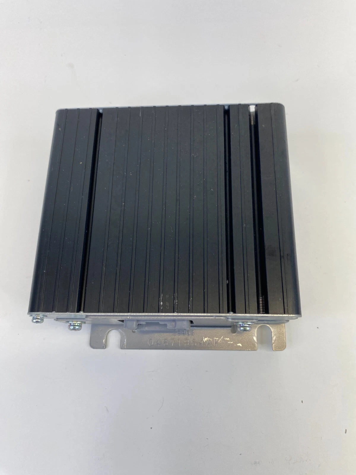 2007 2008 JEEP COMPASS PATRIOT POWER INVERTER MODULE 04671954AF OEM