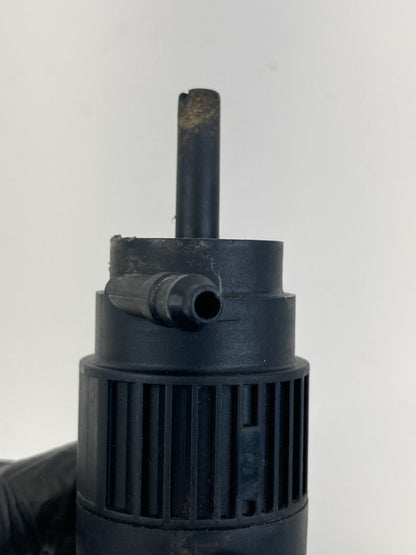 2012 13 14 2015 Chevrolet Captiva Sport Windshield Washer Reservoir Pump Motor