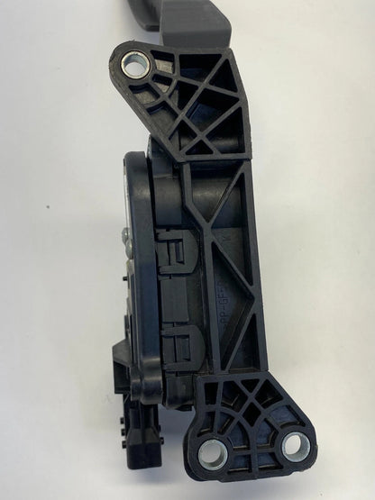 2006-2011 CHEVROLET HHR ACCELERATOR GAS PEDAL TRAVEL SENSOR ASSEMBLY 22710861