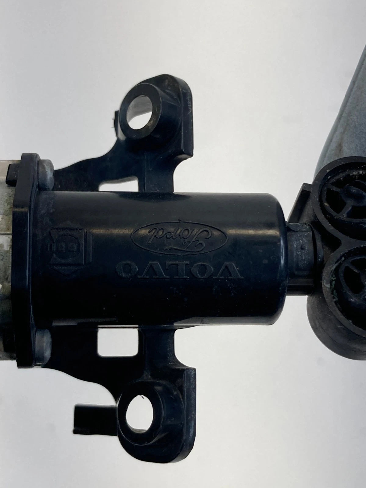 2011-2013 Volvo S60 Front Left Headlight Washer Nozzle Pump w/ Cap 329100250-2