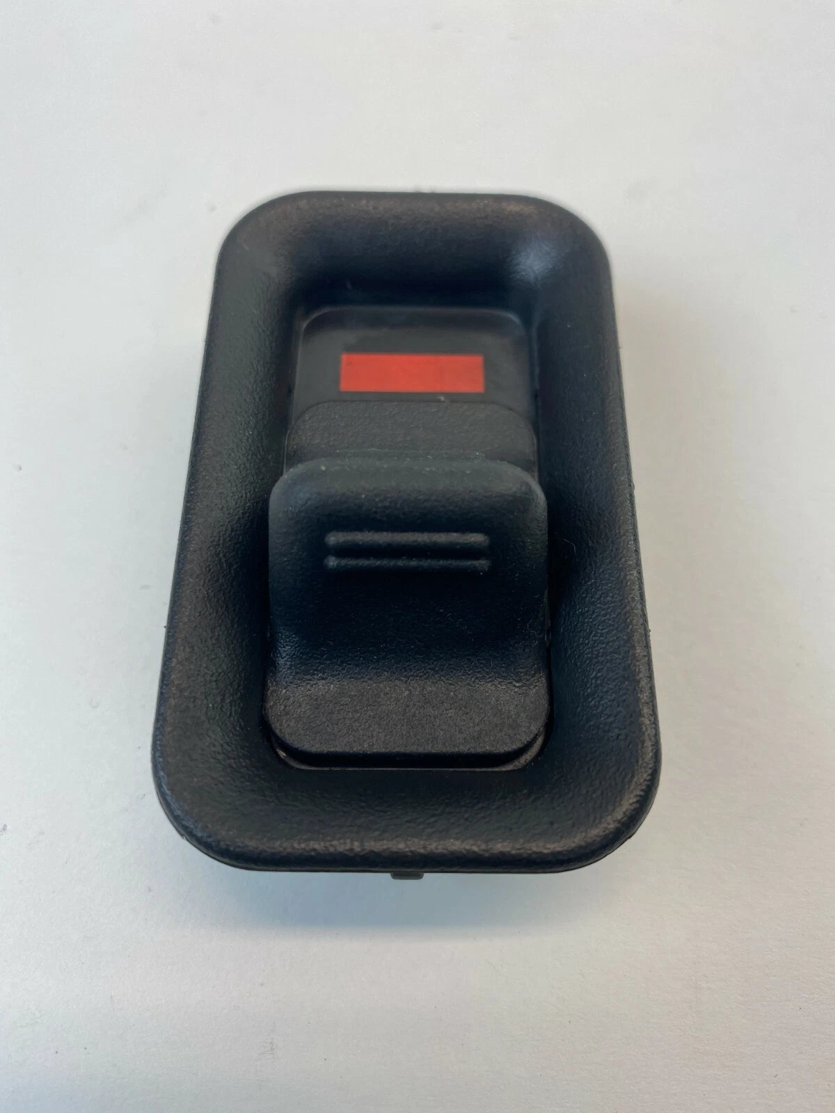 2000-2006 CHEVROLET TAHOE REAR LEFT SIDE DOOR LOCK CONTROL SWITCH 15172121 OEM