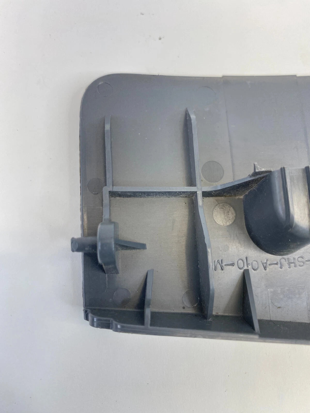 05 06 07 08 09 10 HONDA ODYSSEY REAR LOCK SPARE TIRE COVER TRIM 84669-SHJ-A010