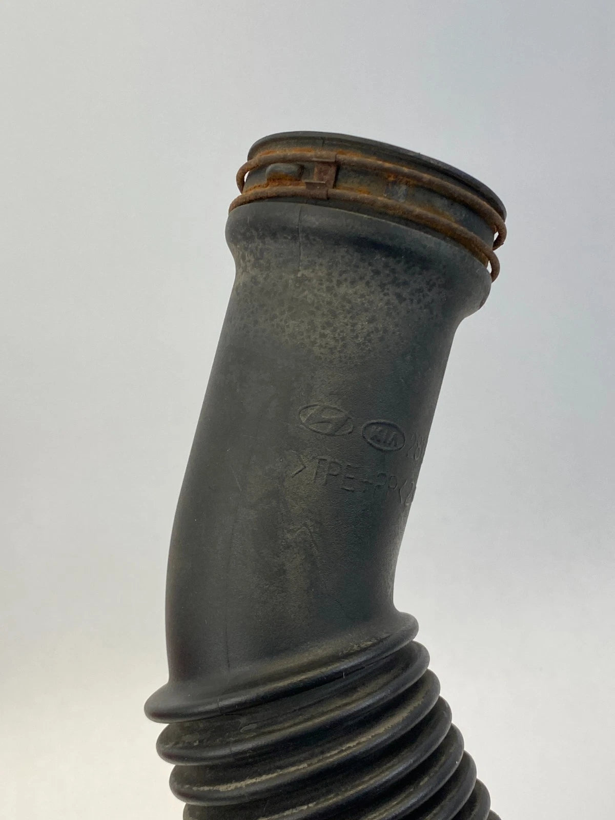 2010 2011 KIA SOUL 2.0L AIR CLEANER INTAKE TUBE DUCT PIPE HOSE 28138-2K300 OEM