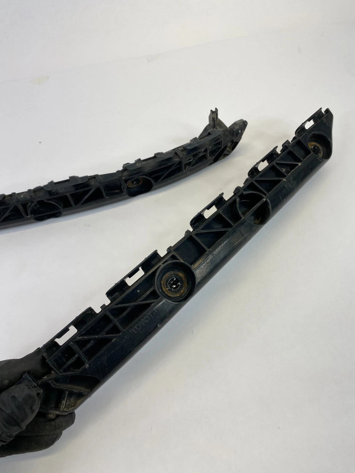 2008-2015 SCION XB REAR BUMPER LEFT & RIGHT SUPPORT BRACKET SET 52576-12180