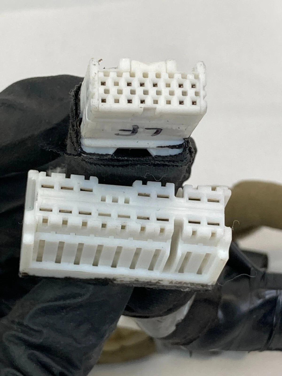 2008-2013 Nissan Rogue Front Left Side Door Harness Wiring Wire 24125-JM00C OEM