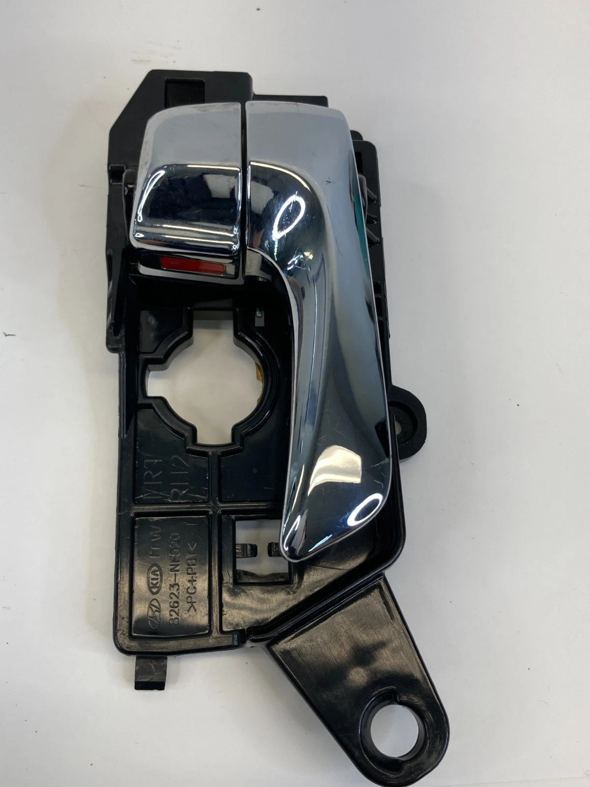 2008-2010 HYUNDAI SONATA FRONT RIGHT INTERIOR DOOR HANDLE ASSY 82623-NF520 OEM