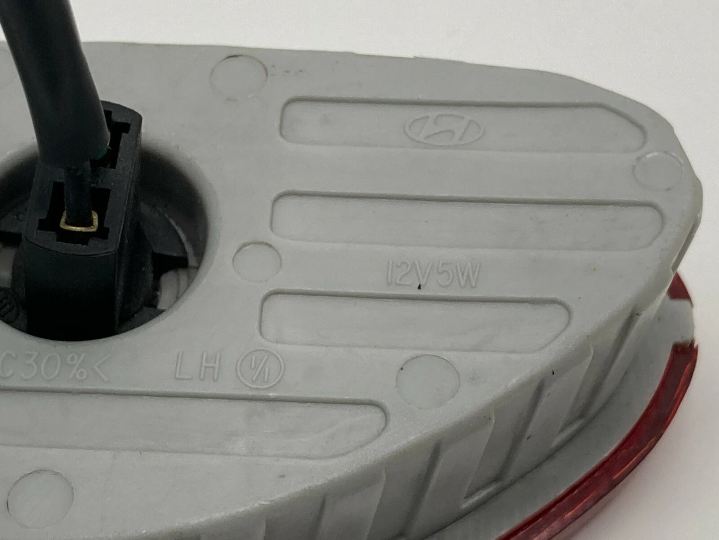98-01 HYUNDAI TIBURON FRONT LEFT DRIVER SIDE DOOR PANEL LIGHT LAMP H27311-5101B
