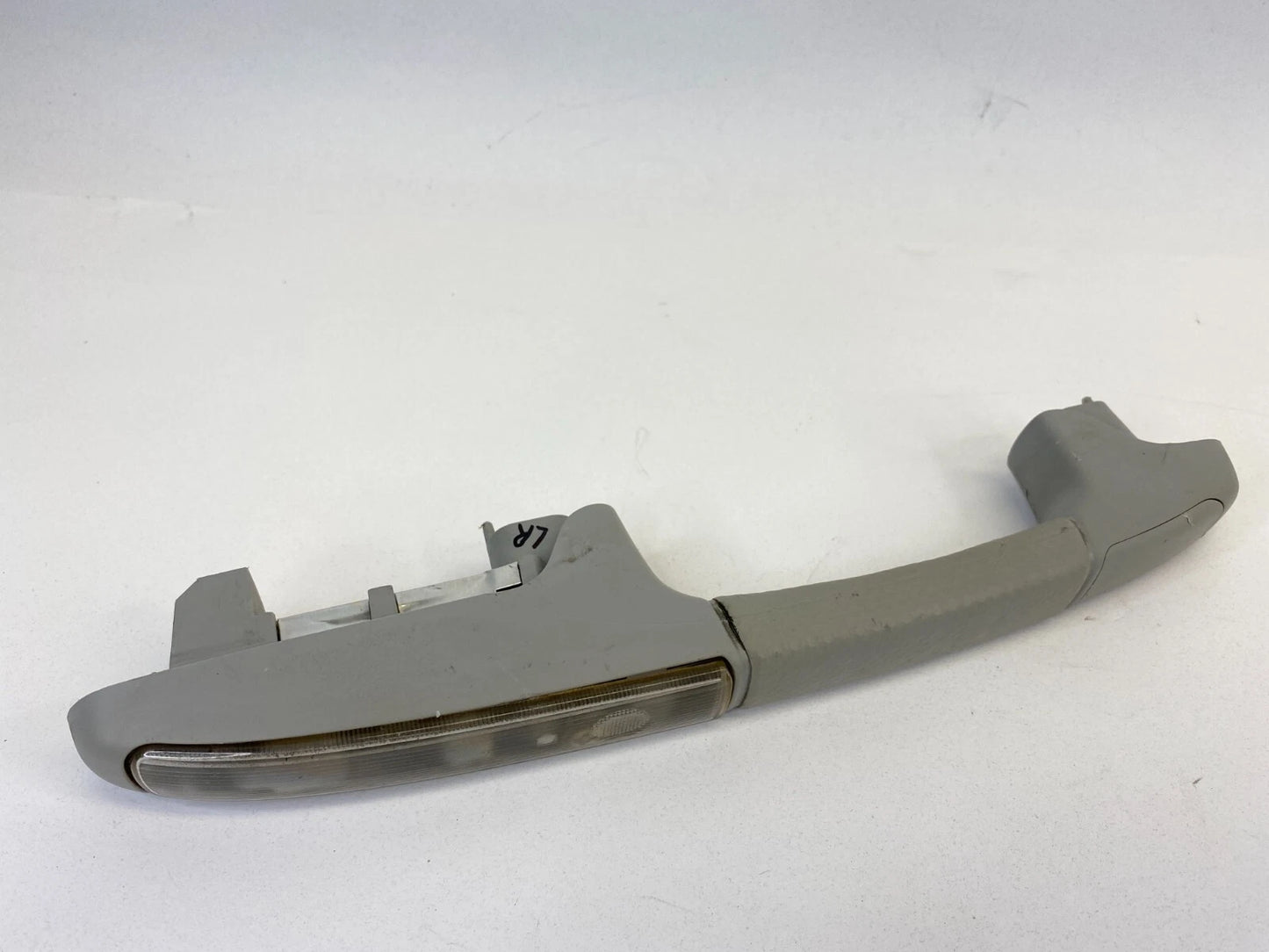 03-05 HONDA PILOT 2ND ROW REAR LEFT ROOF GRAB GRIP HANDLE ASSIST BAR W/ LIGHT