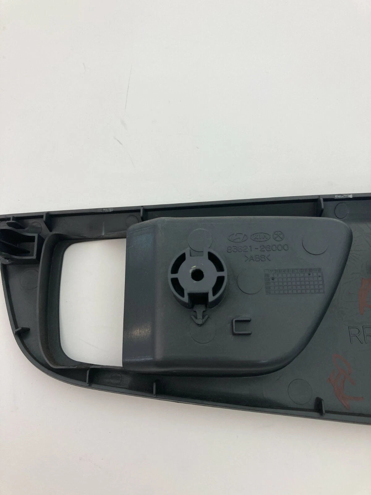 2006-2008 KIA OPTIMA REAR RIGHT SIDE INNER DOOR HANDLE BEZEL TRIM 836212G000 OEM