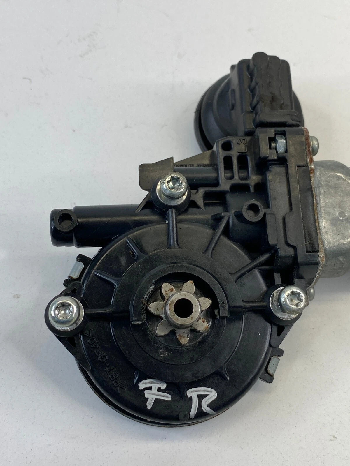 08-15 SCION XB 09-14 TOYOTA YARIS FRONT RIGHT DOOR POWER WINDOW MOTOR 8572035140