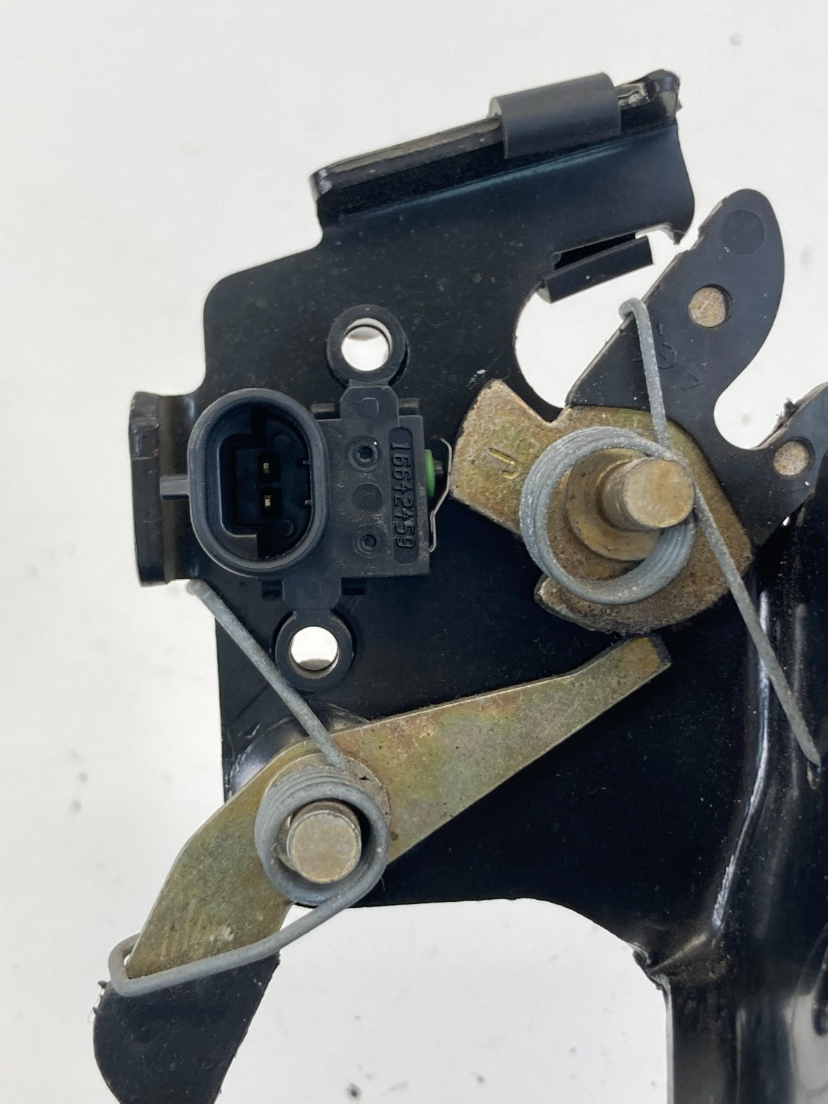 2002-2009 Chevy Trailblazer Trunk Liftgate Glass Lock Latch Actuator 16887553