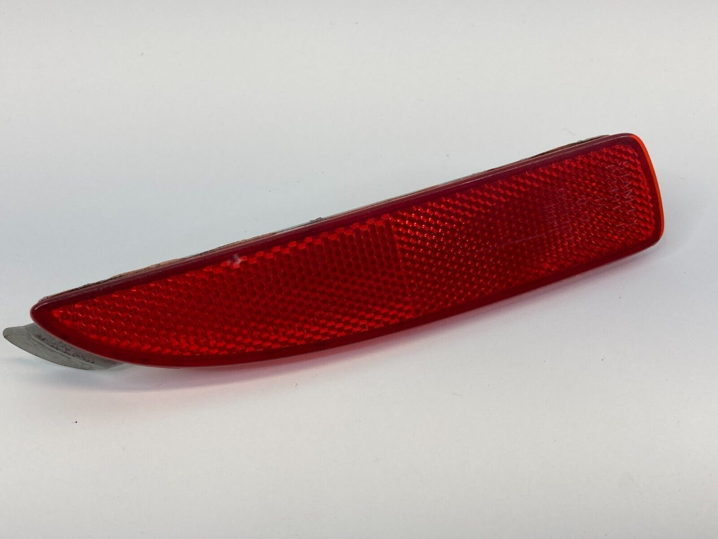 04-09 Mazda3 Sedan Rear Bumper Right Outer Side Reflector Lamp Stanley P3945