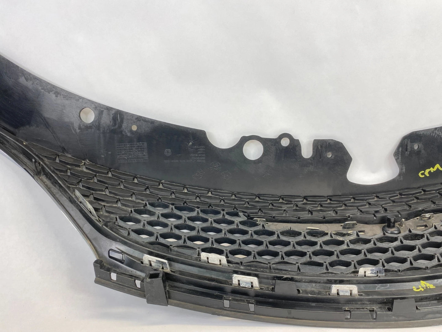 15-17 CHRYSLER 200 FRONT UPPER BUMPER GRILLE WITH EMBLEM CHROME OEM 68227617AC