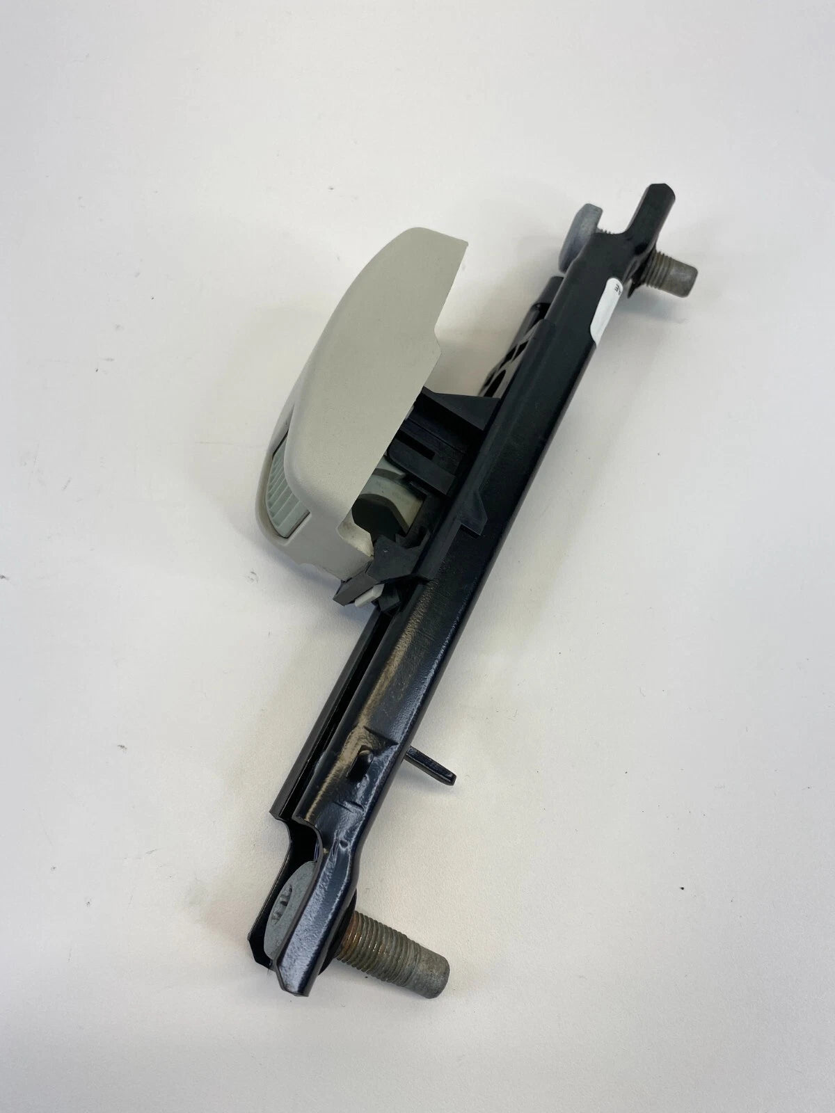 2007-2009 DODGE CALIBER FRONT LEFT SIDE SEAT BELT HEIGHT ADJUSTER 6035809G5E