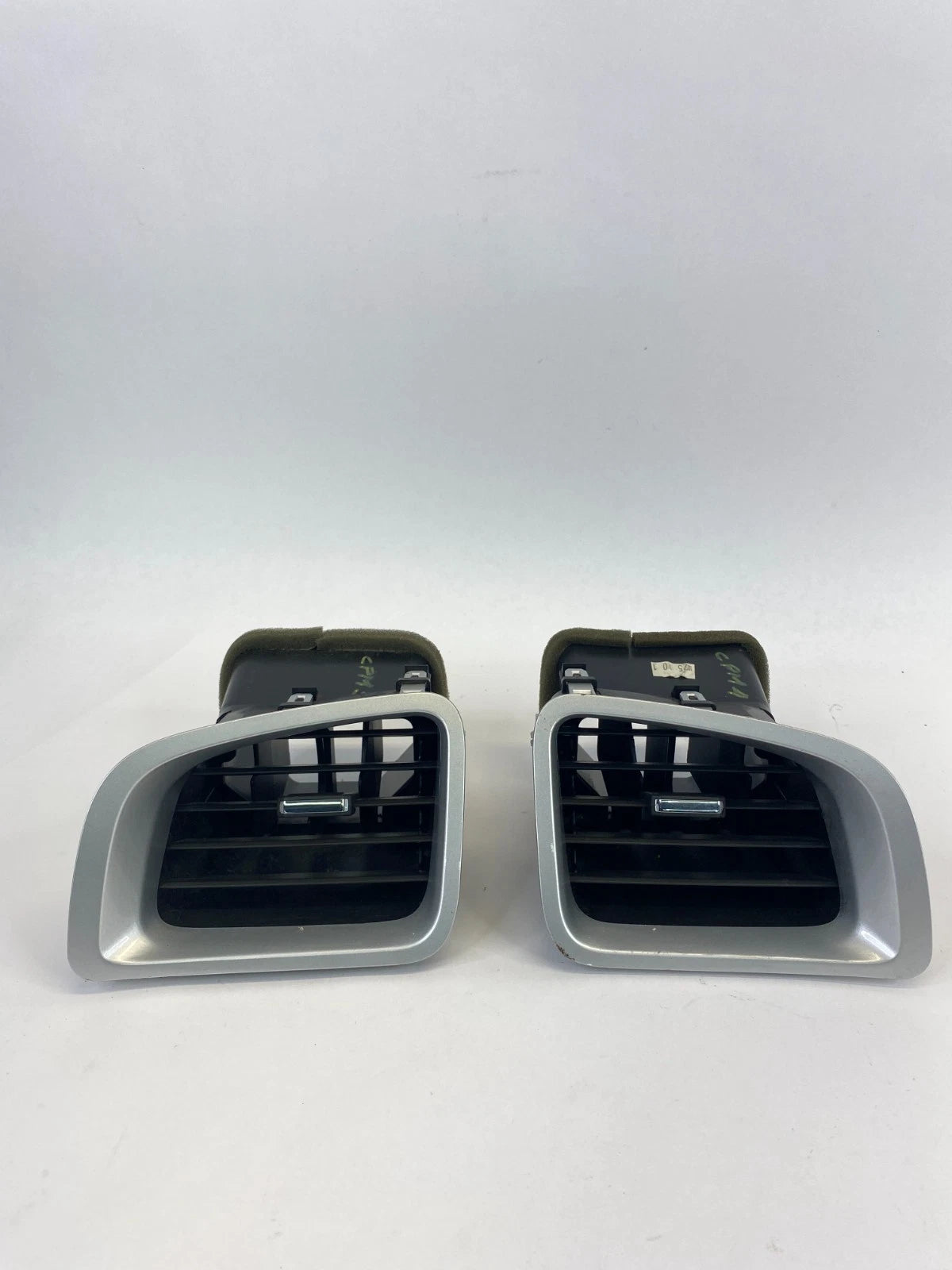 2010-2017 CHEVROLET EQUINOX DASH LEFT RIGHT SIDE AC AIR VENT GRILLE GRAY OEM