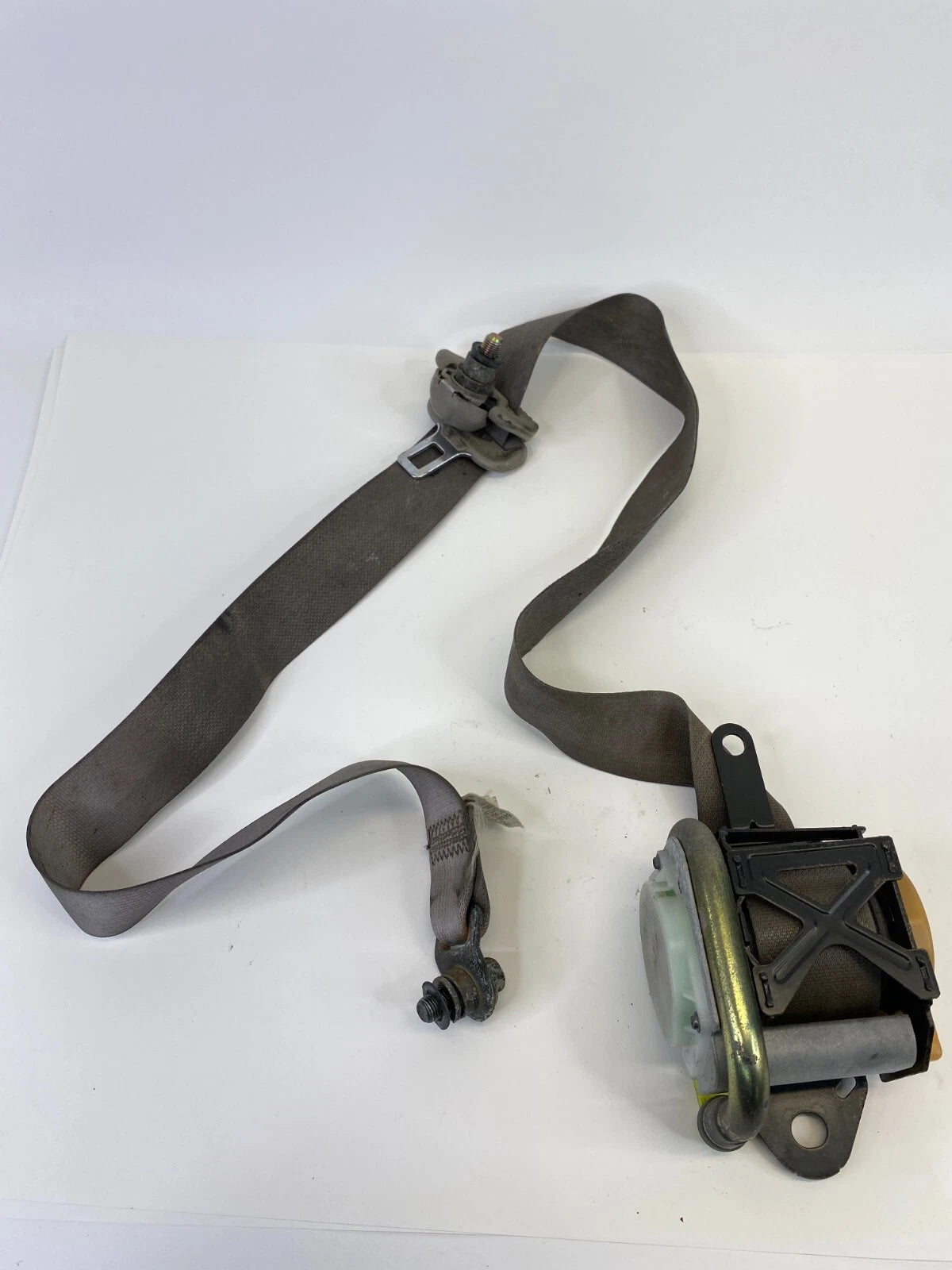 2003 2004 SUZUKI XL-7 FRONT LEFT DRIVER SIDE SEAT BELT RETRACTOR 84940-53J0 OEM