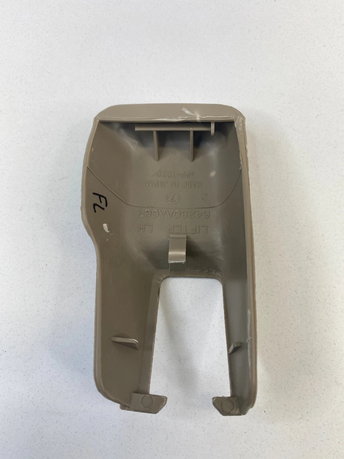 2000-2004 SUBARU OUTBACK FRONT LEFT SEAT TRACK RAIL END CAP COVER 64280AA061 OEM