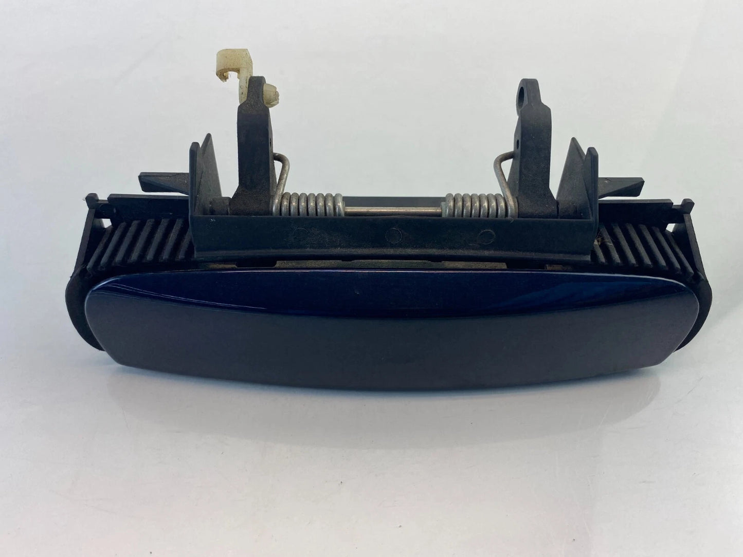 2002-2009 AUDI A4 QUATTRO REAR RIGHT PASSENGER EXTERIOR DOOR HANDLE ASSEMBLY OEM