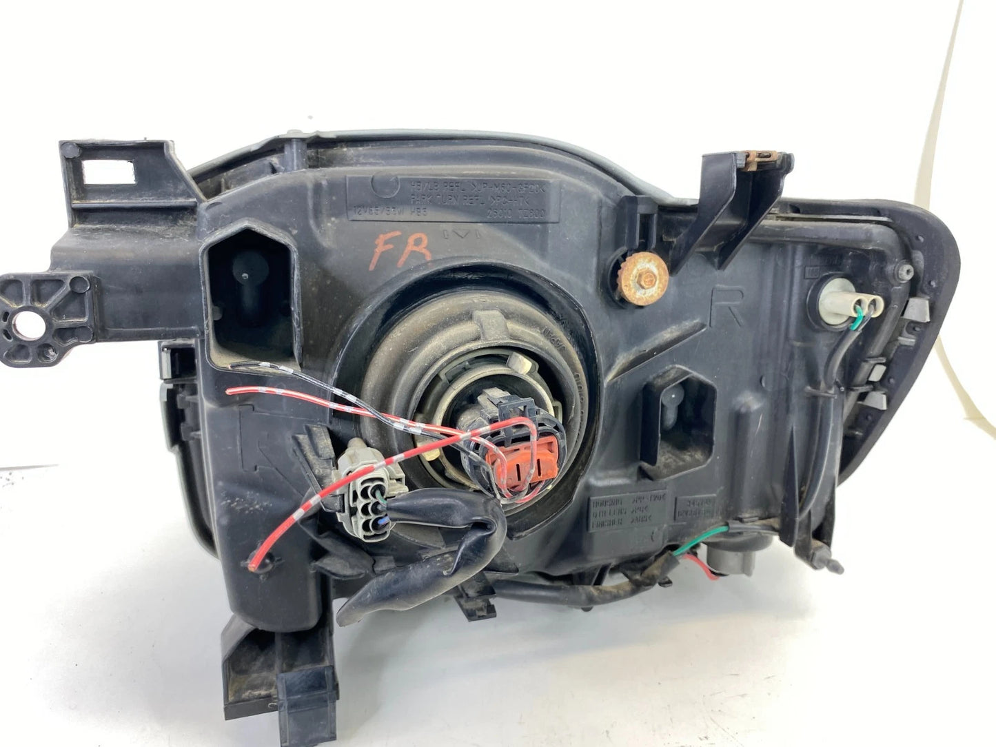 2002-2004 Nissan Xterra FRONT RIGHT PASSENGER SIDE HEADLIGHT HEADLAMP OEM